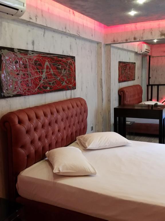 The Crystal Blue Hotel أثينا الغرفة الصورة