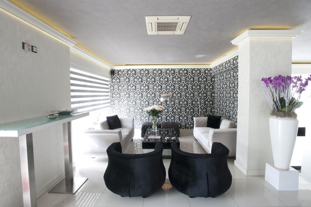The Crystal Blue Hotel أثينا المظهر الخارجي الصورة