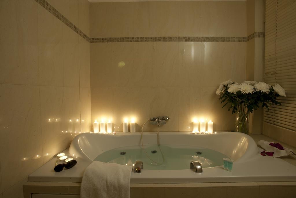 The Crystal Blue Hotel أثينا المظهر الخارجي الصورة