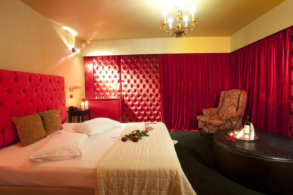The Crystal Blue Hotel أثينا المظهر الخارجي الصورة