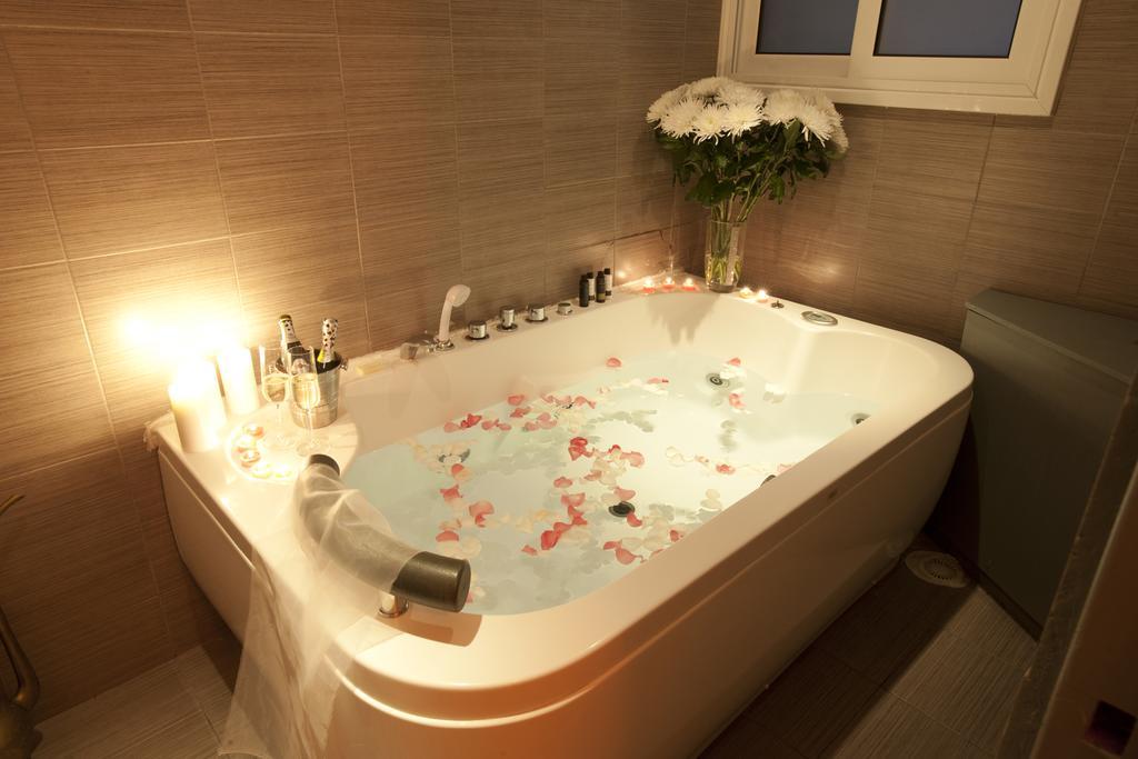 The Crystal Blue Hotel أثينا المظهر الخارجي الصورة