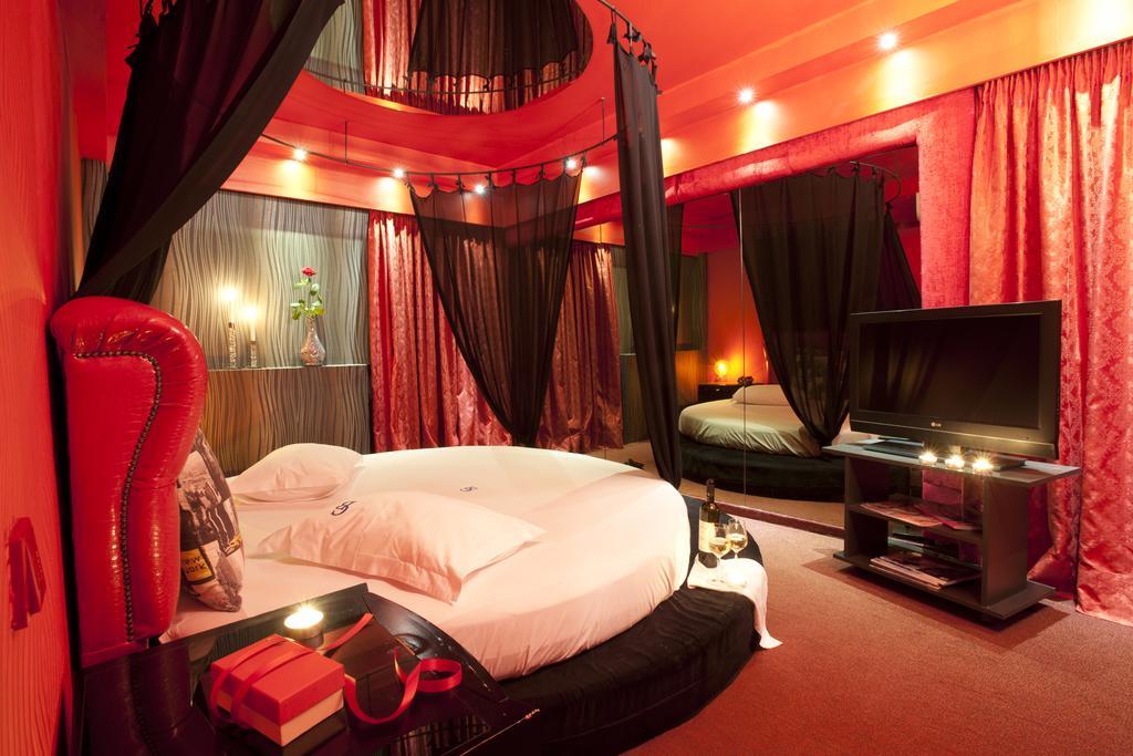 The Crystal Blue Hotel أثينا المظهر الخارجي الصورة